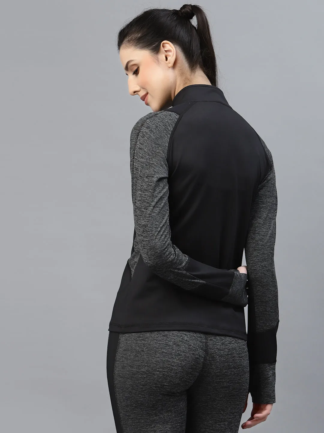 JUMP USA Women Black & Dark Anthra Solid Rapid-Dry Outdoor T-shirt