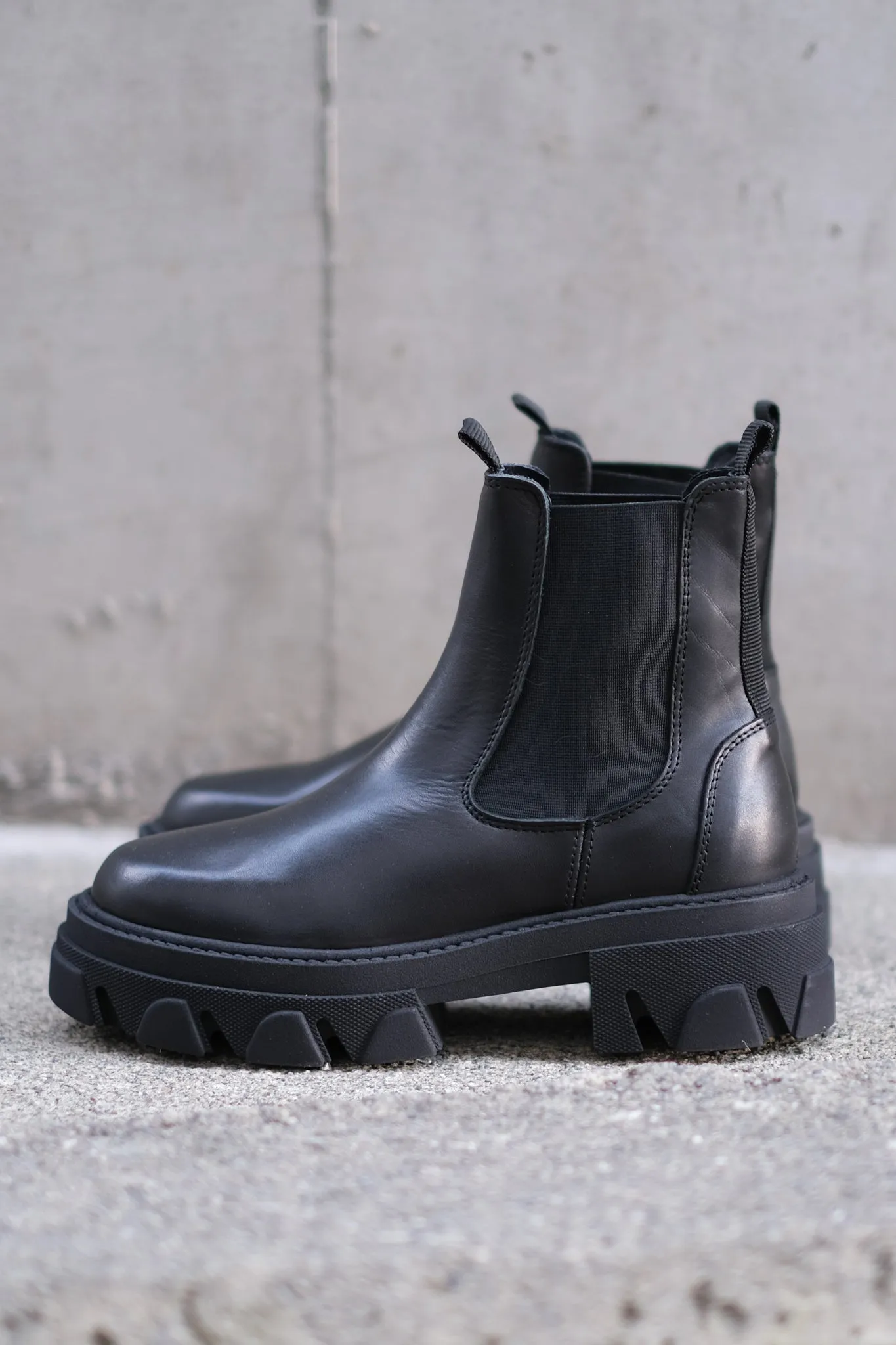 Lira Boots Black