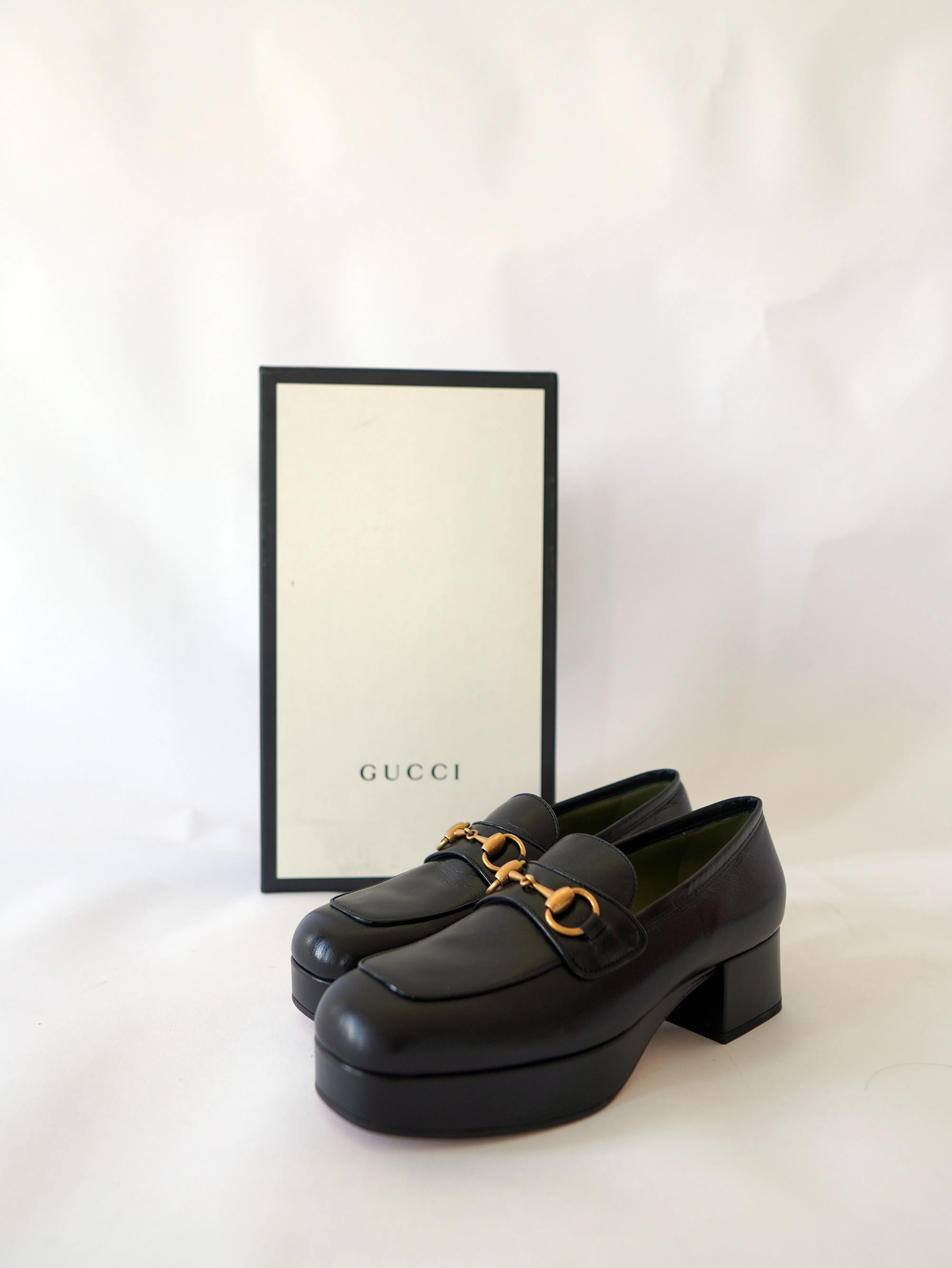 <b>GUCCI</b> <br>Houdan Platform Loafers 38