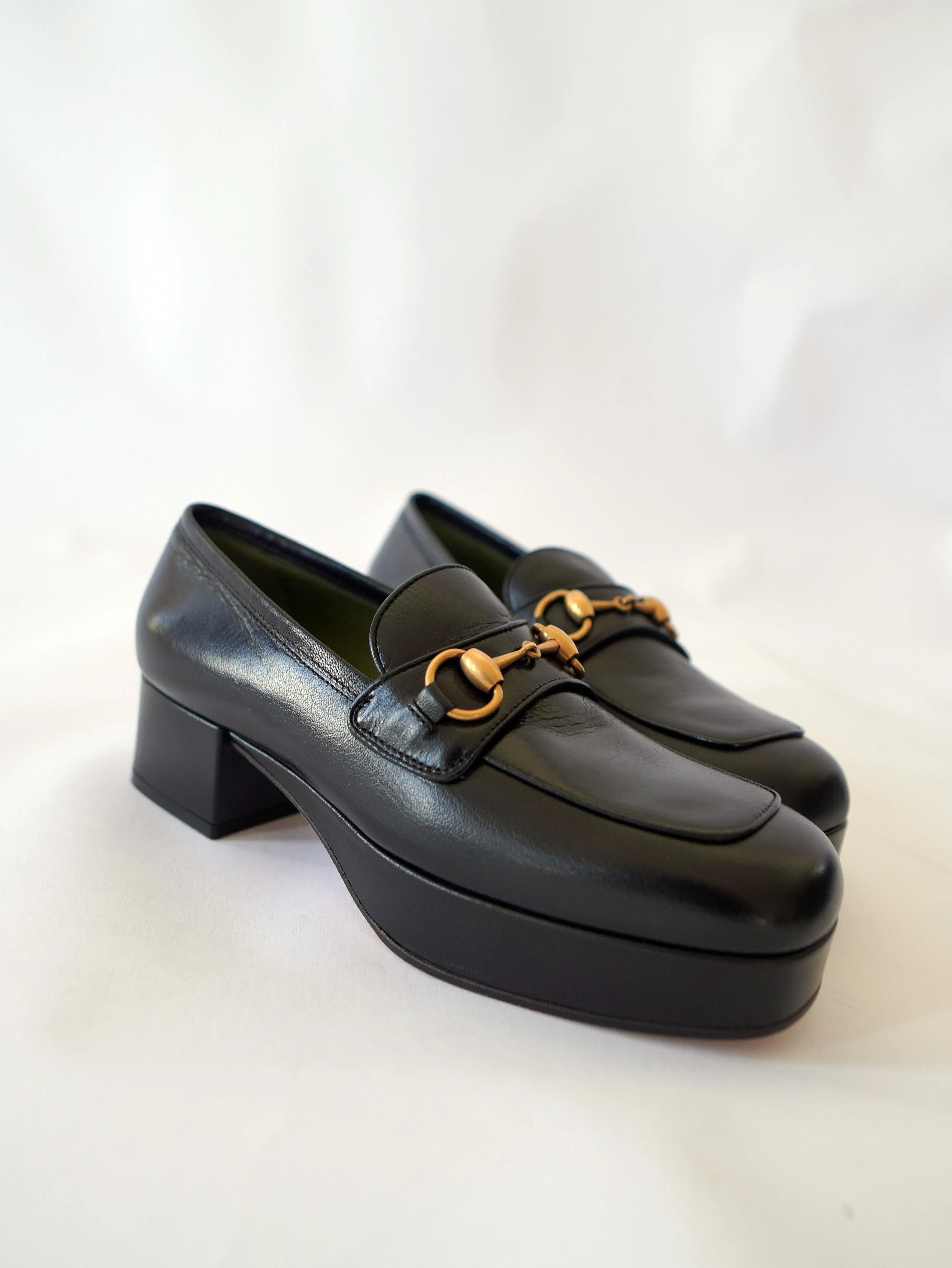 <b>GUCCI</b> <br>Houdan Platform Loafers 38