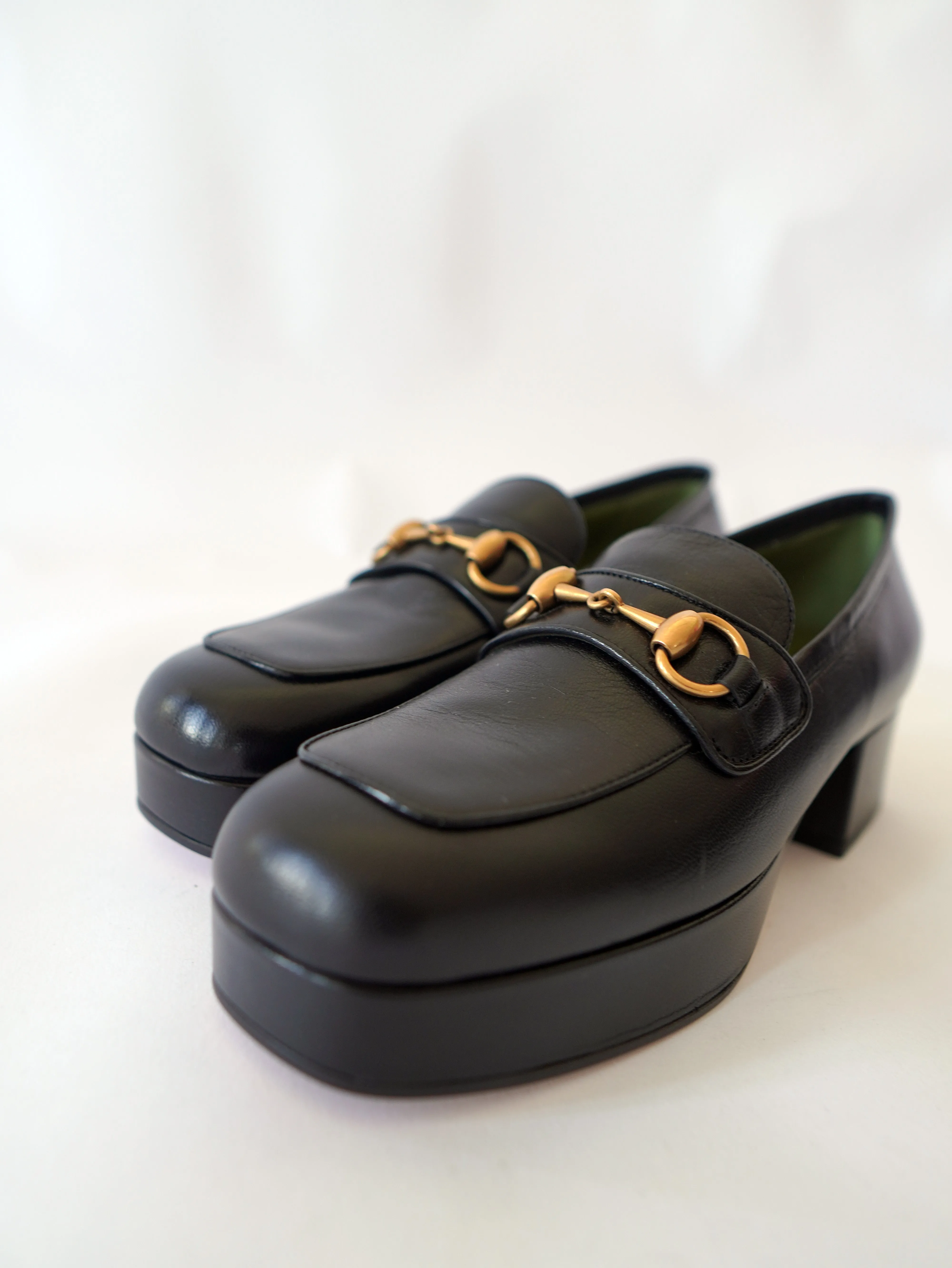 <b>GUCCI</b> <br>Houdan Platform Loafers 38