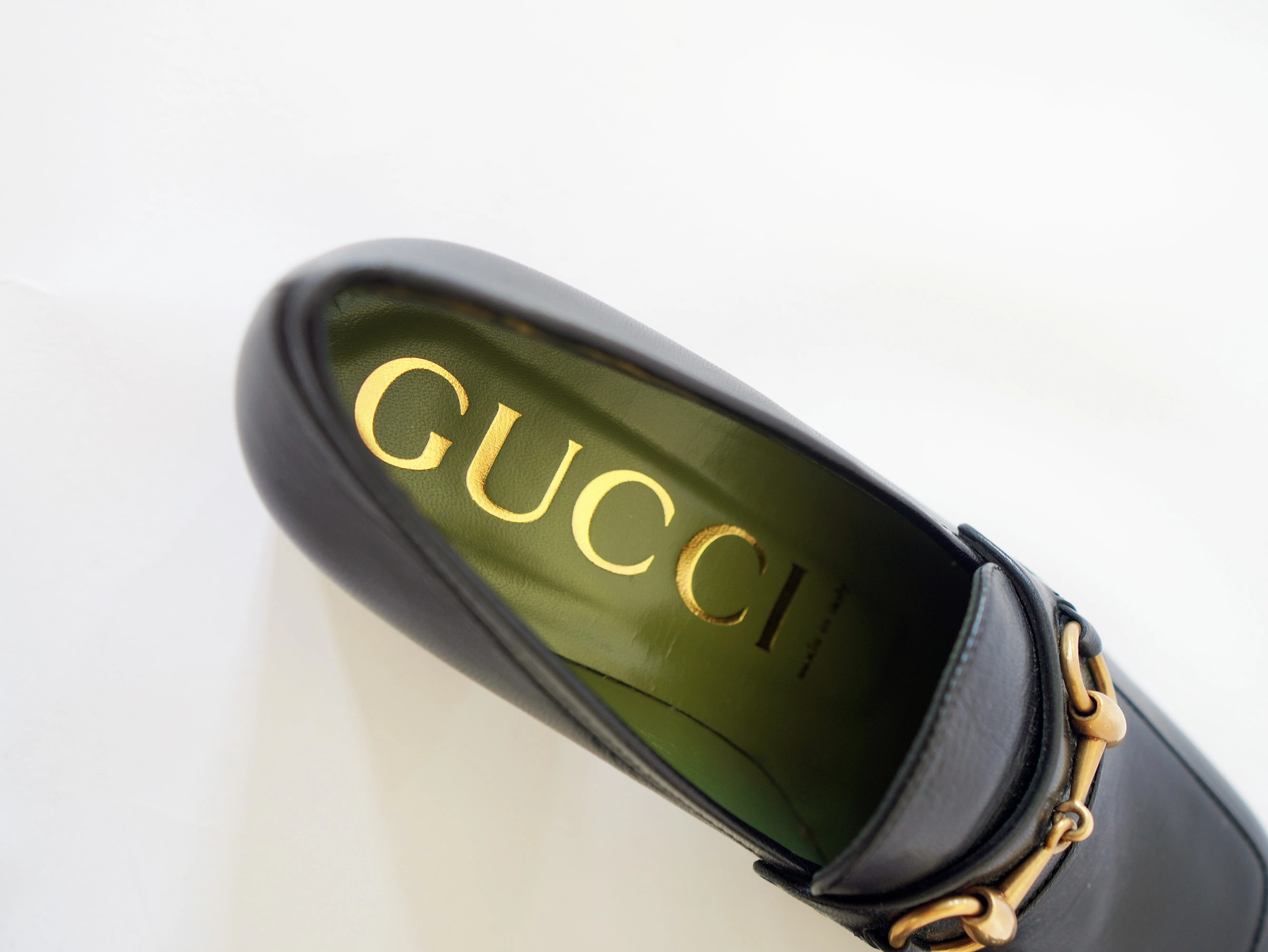 <b>GUCCI</b> <br>Houdan Platform Loafers 38