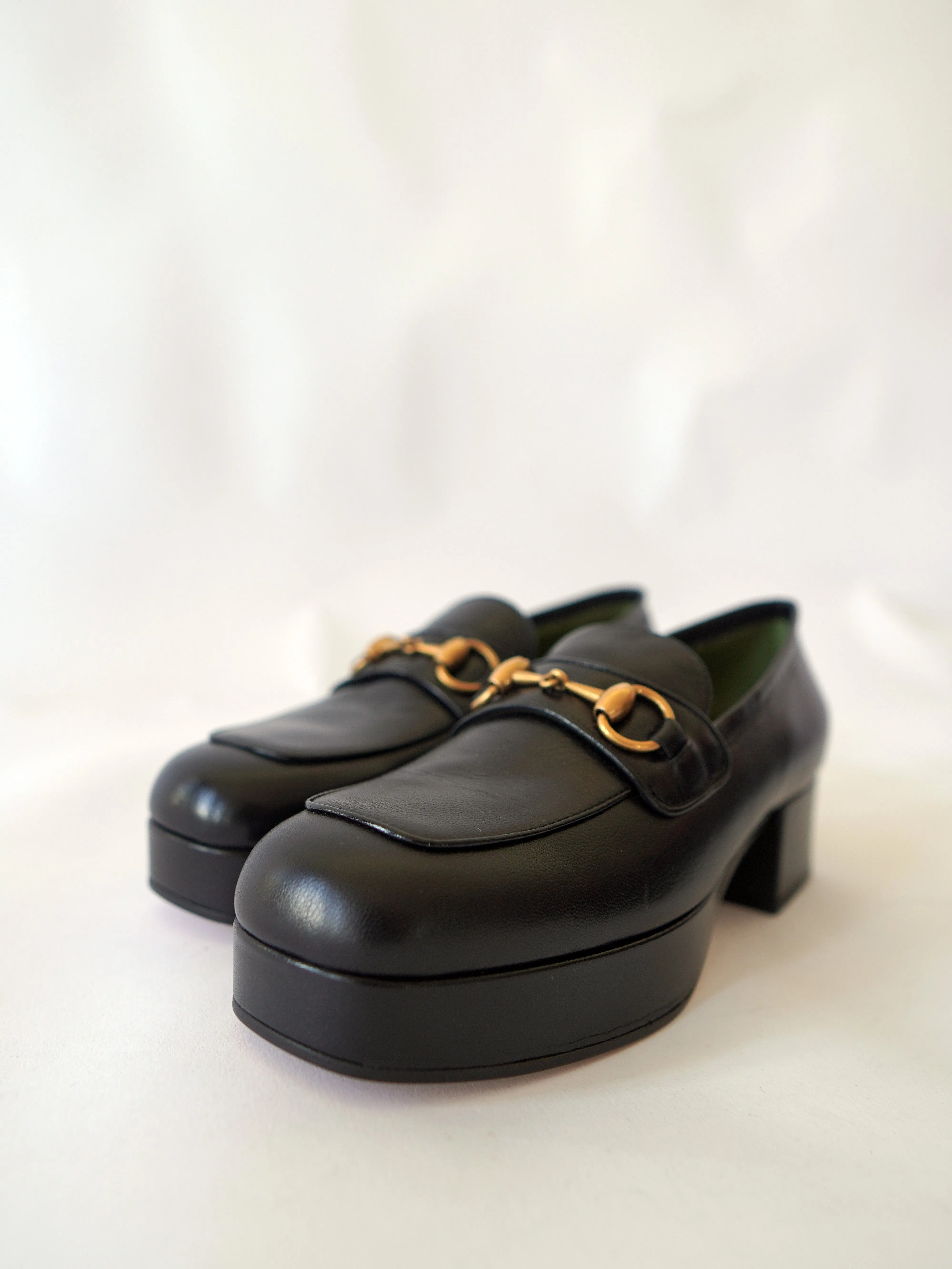 <b>GUCCI</b> <br>Houdan Platform Loafers 38