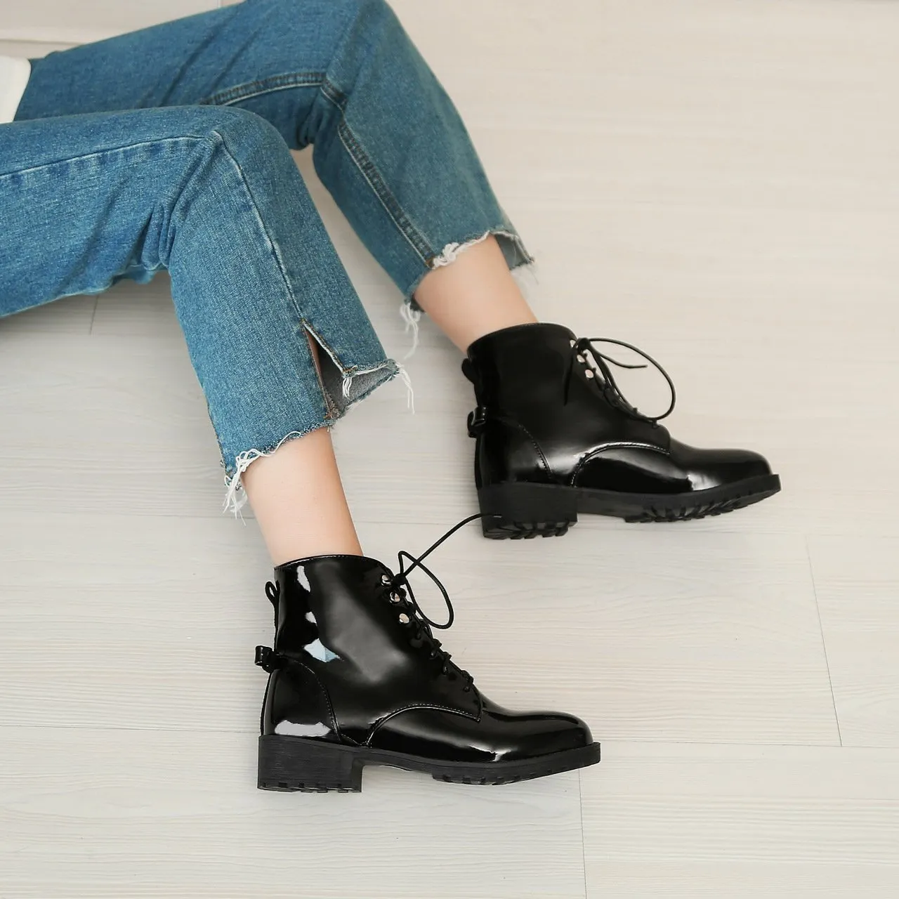 Women chunky heel platform lace up ankle boots