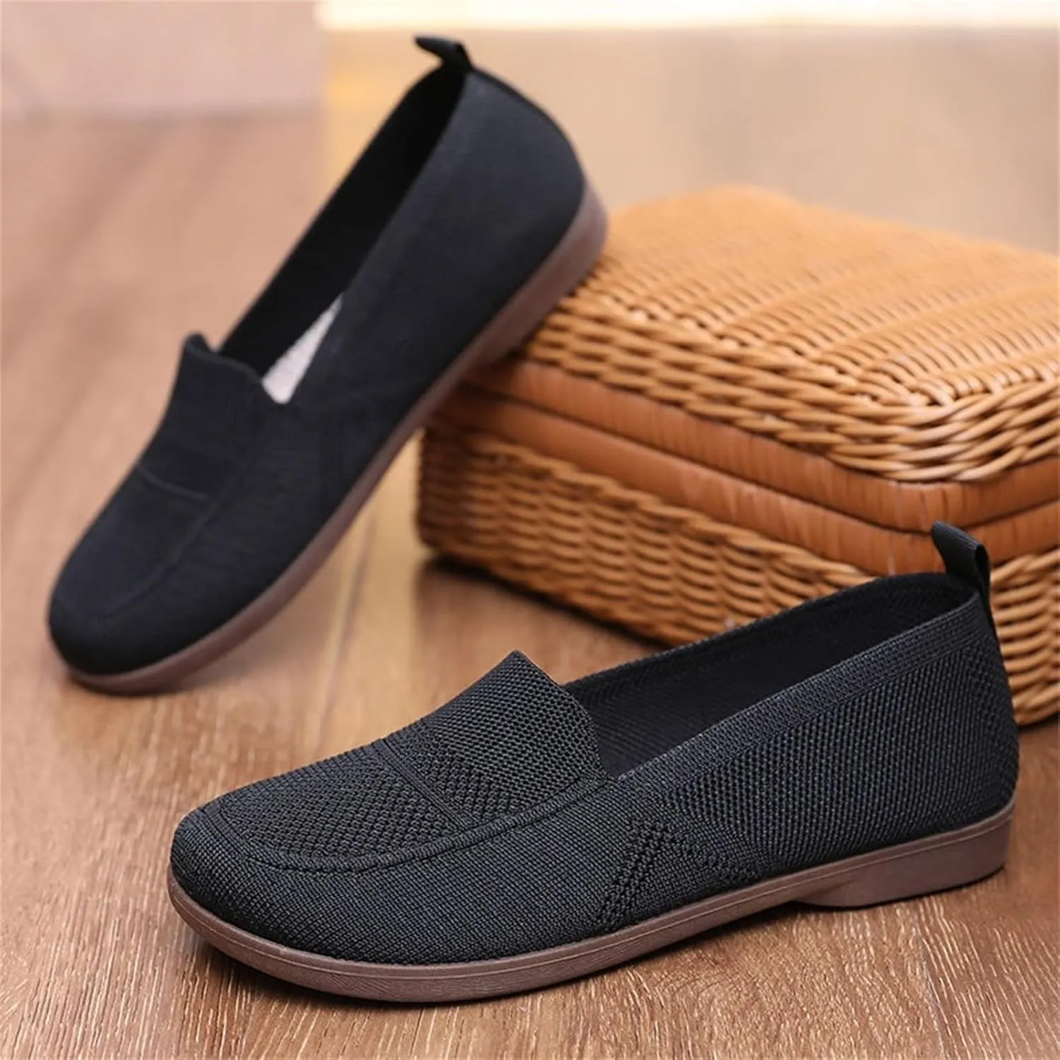 Women's L𝐨w Heel Casual Shoes Wide Width Comfortable Work Shoes Mesh Breathable Flying Woven Orthopedic Sneaker